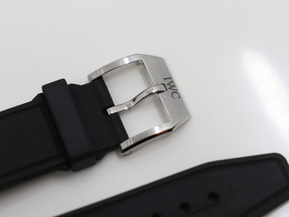 IWCラバーベルト尾錠