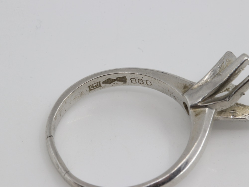 PT900石取れリング刻印