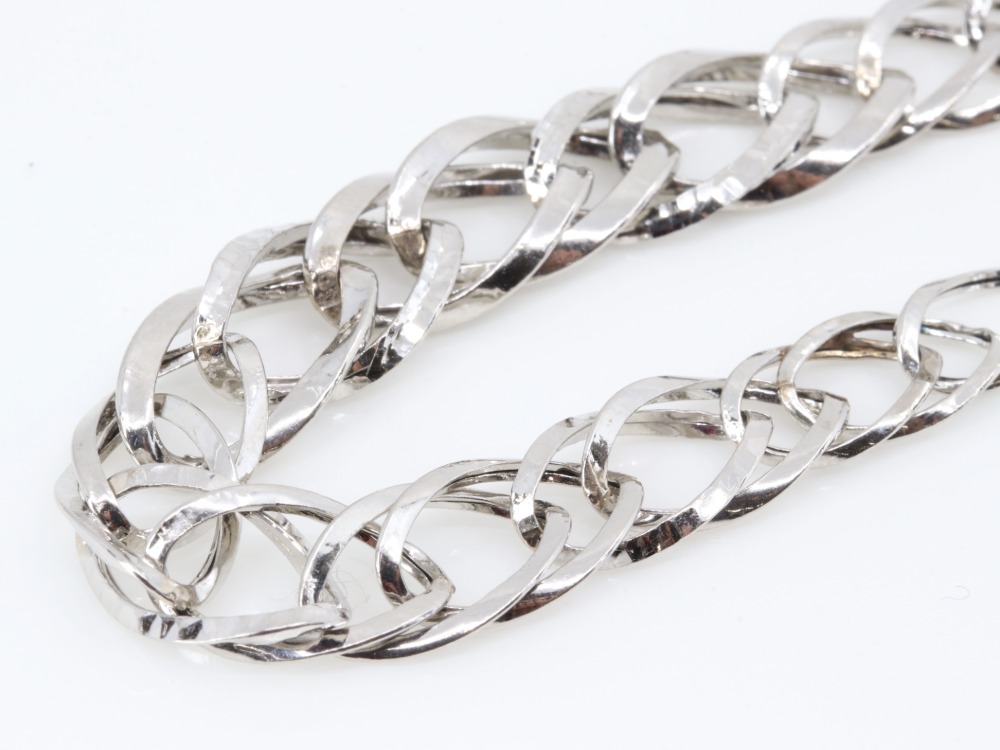 Pt999ネックレスチェーンアップ