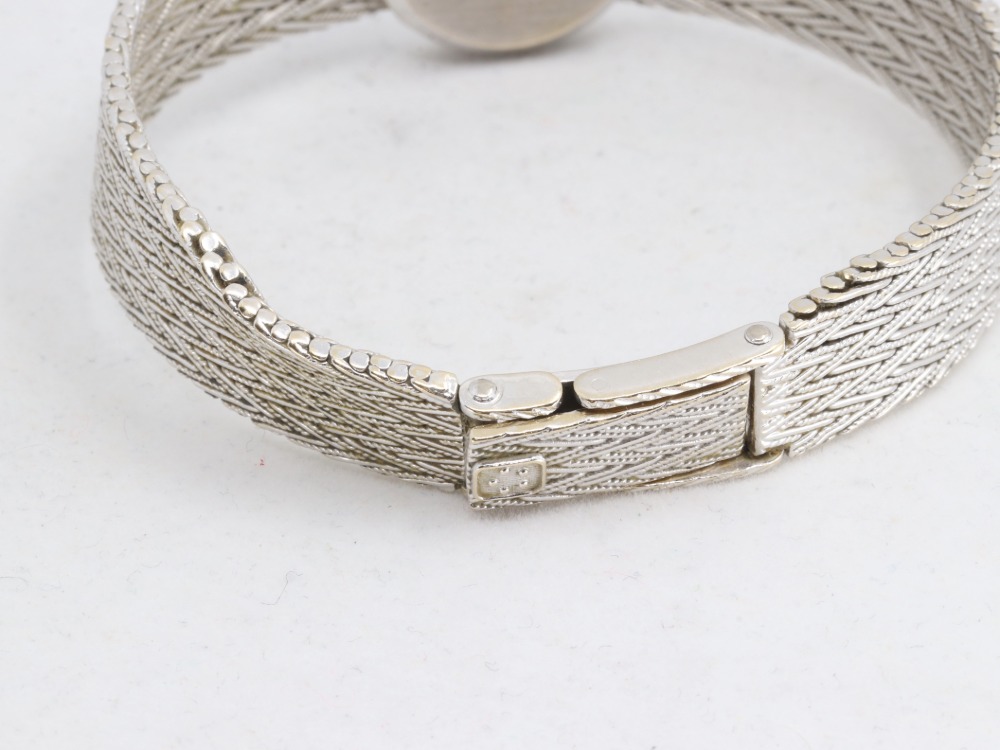 エテルナWG腕時計バックル