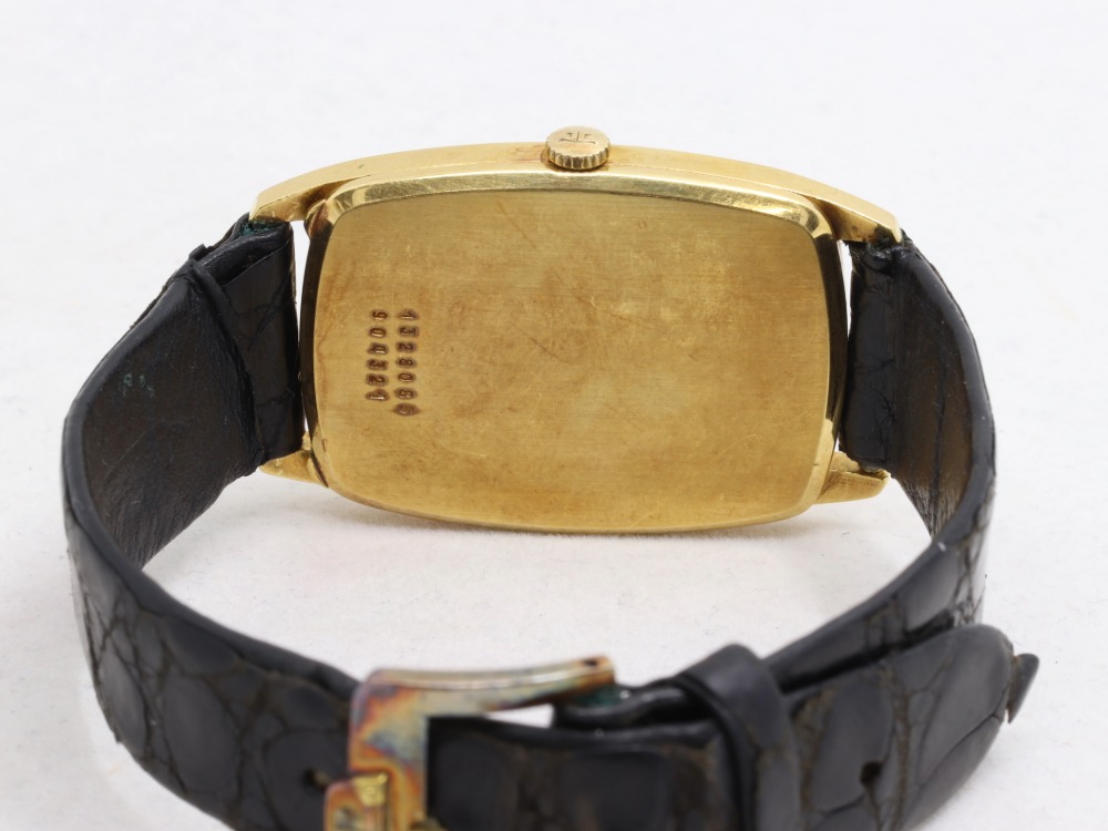 ジャガールクルトヴォーグ裏蓋