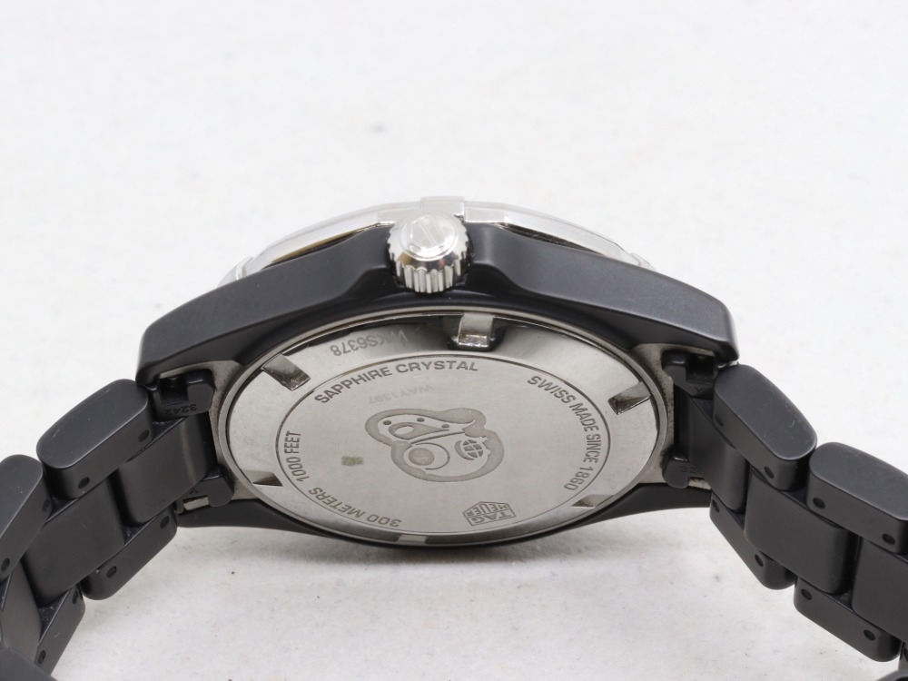 タグホイヤーアクアレーサー裏蓋