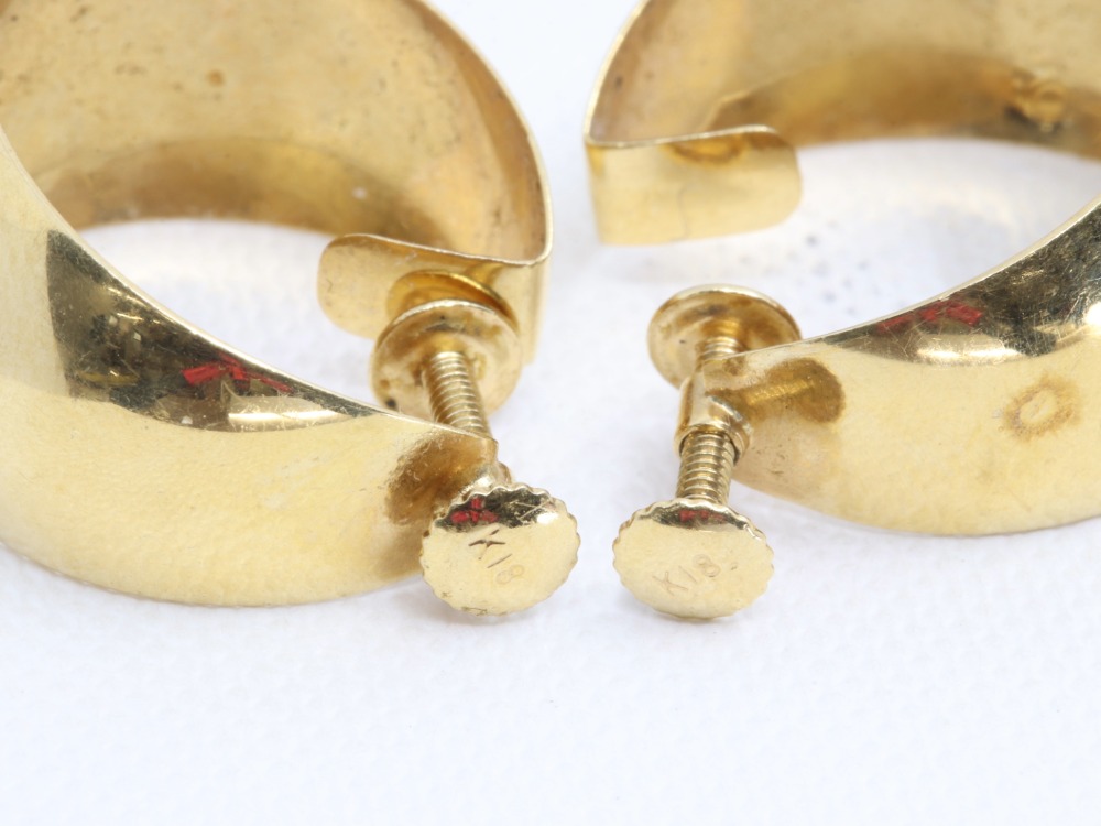 18金イヤリング刻印