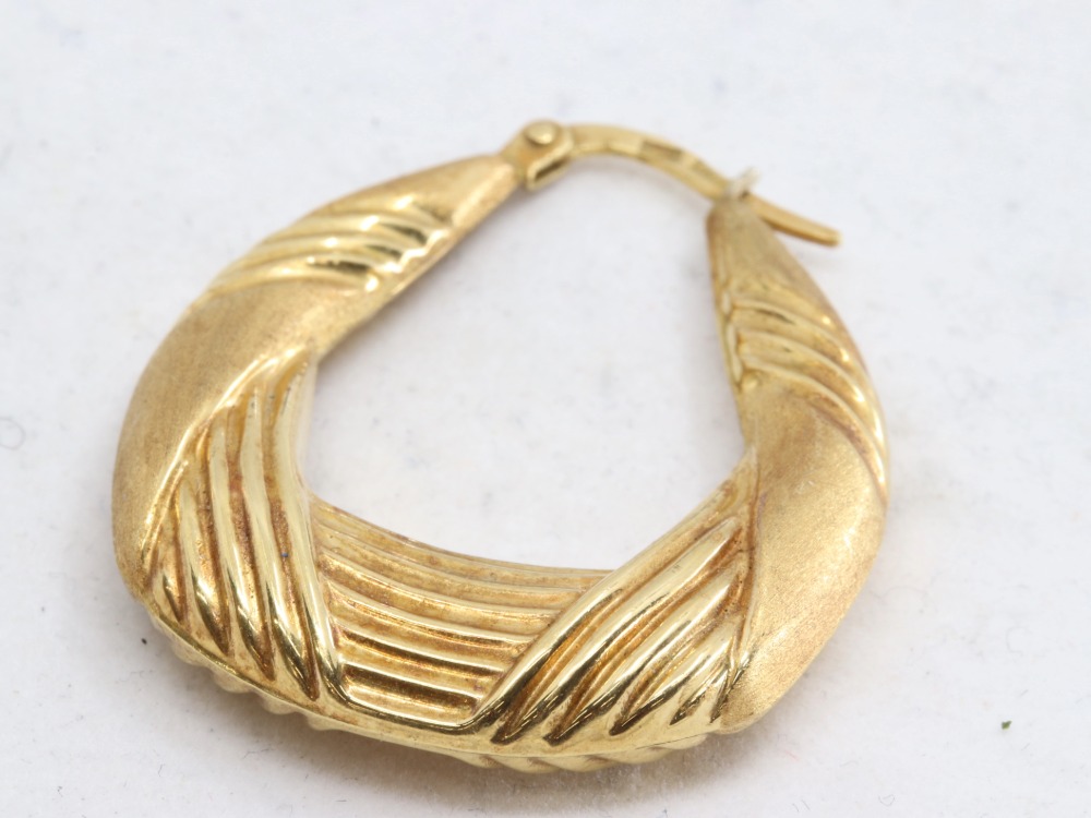 K18ピアスアップ