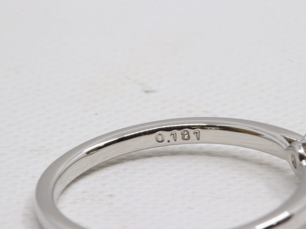 PT950ダイヤリングD刻印