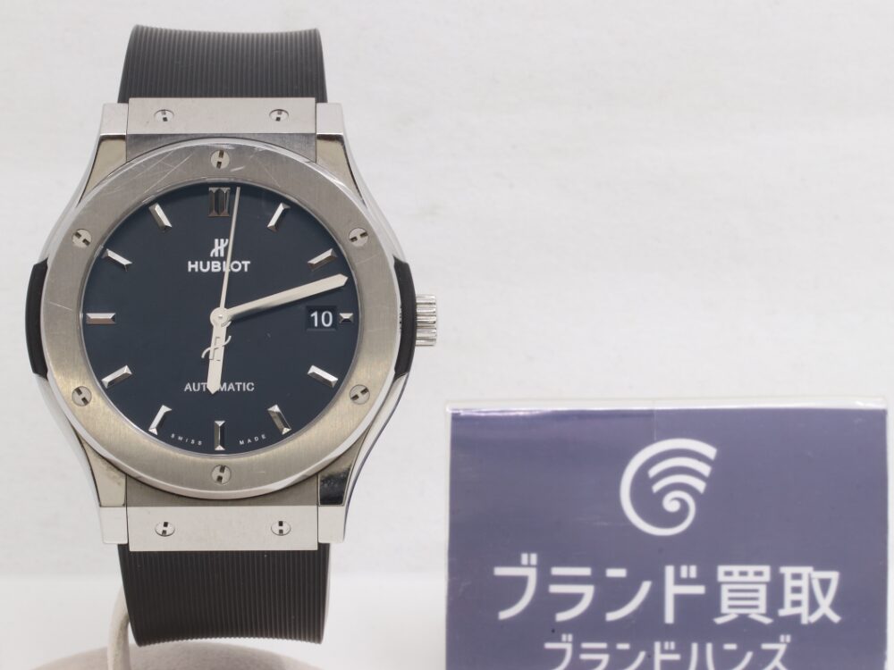 ウブロクラシックフュージョン時計正面