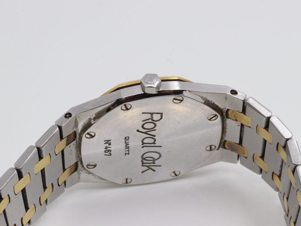 オーデマピゲのロイヤルオーク裏蓋