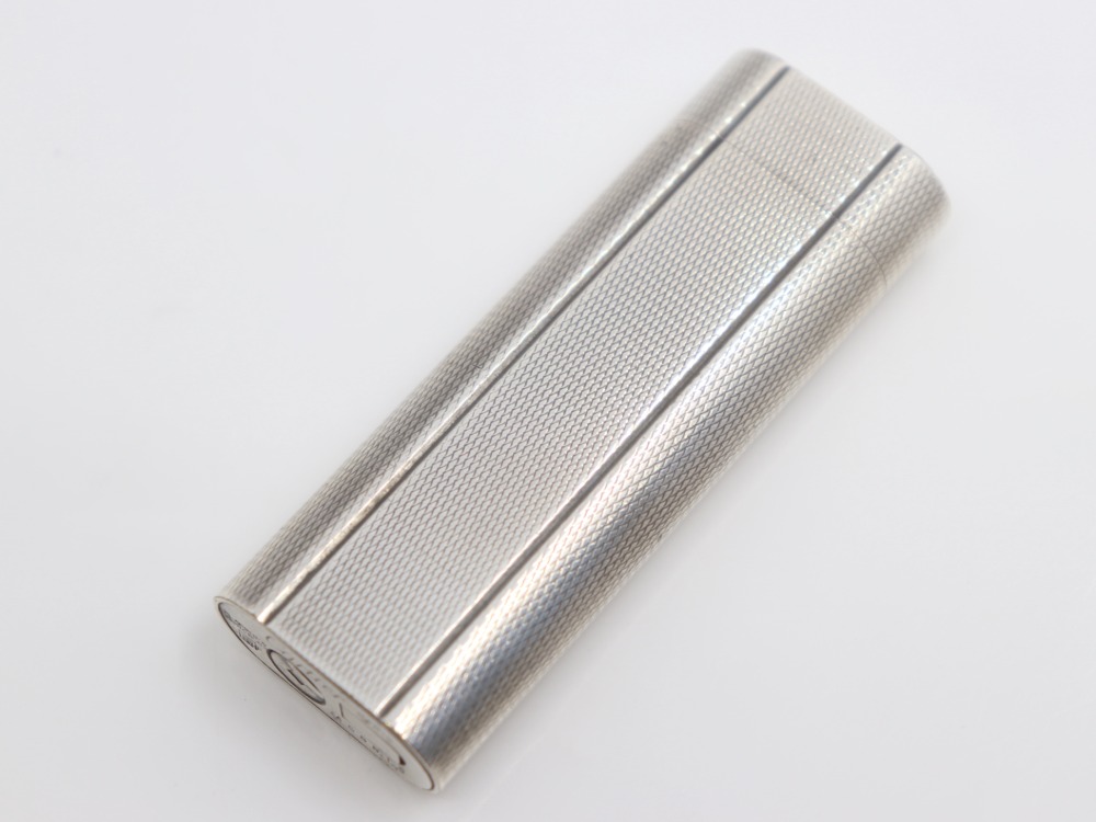 カルティエのガスライター斜め