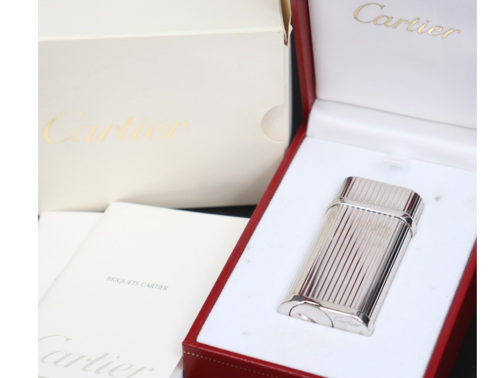 カルティエのゴドロンライター全体