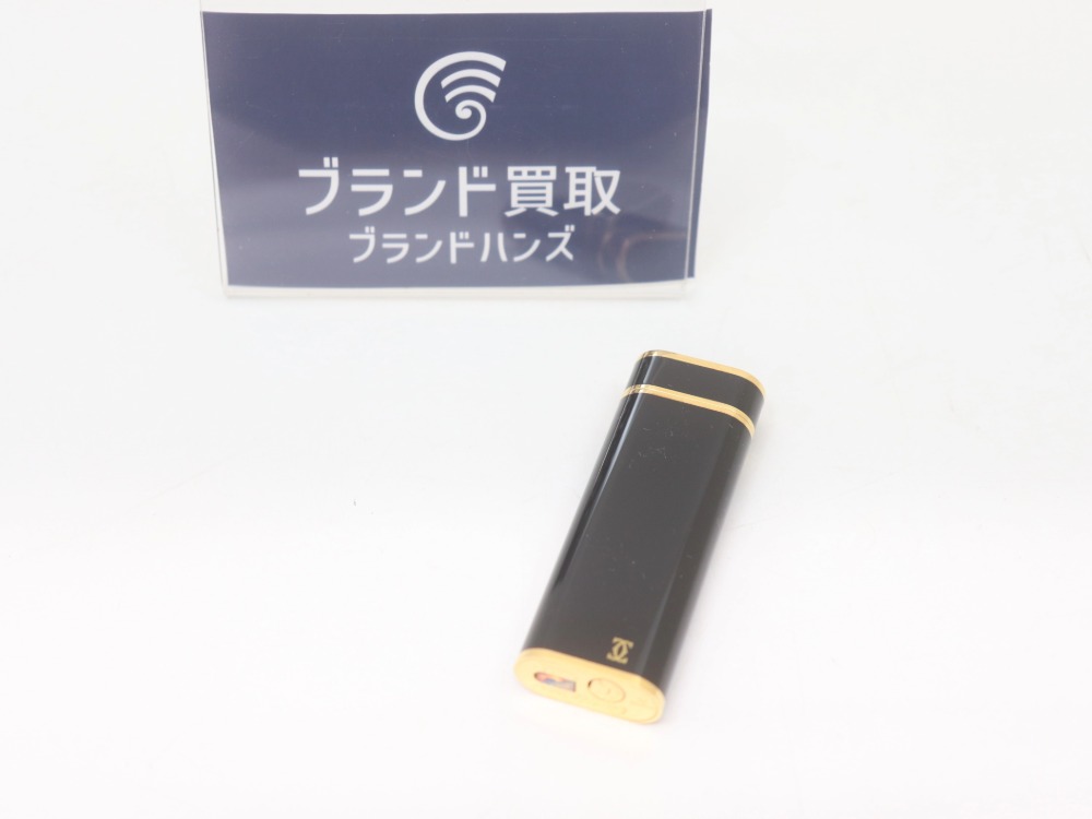 カルティエガスライター全体