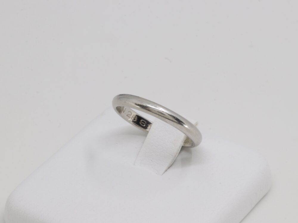 カルティエプラチナリング全体