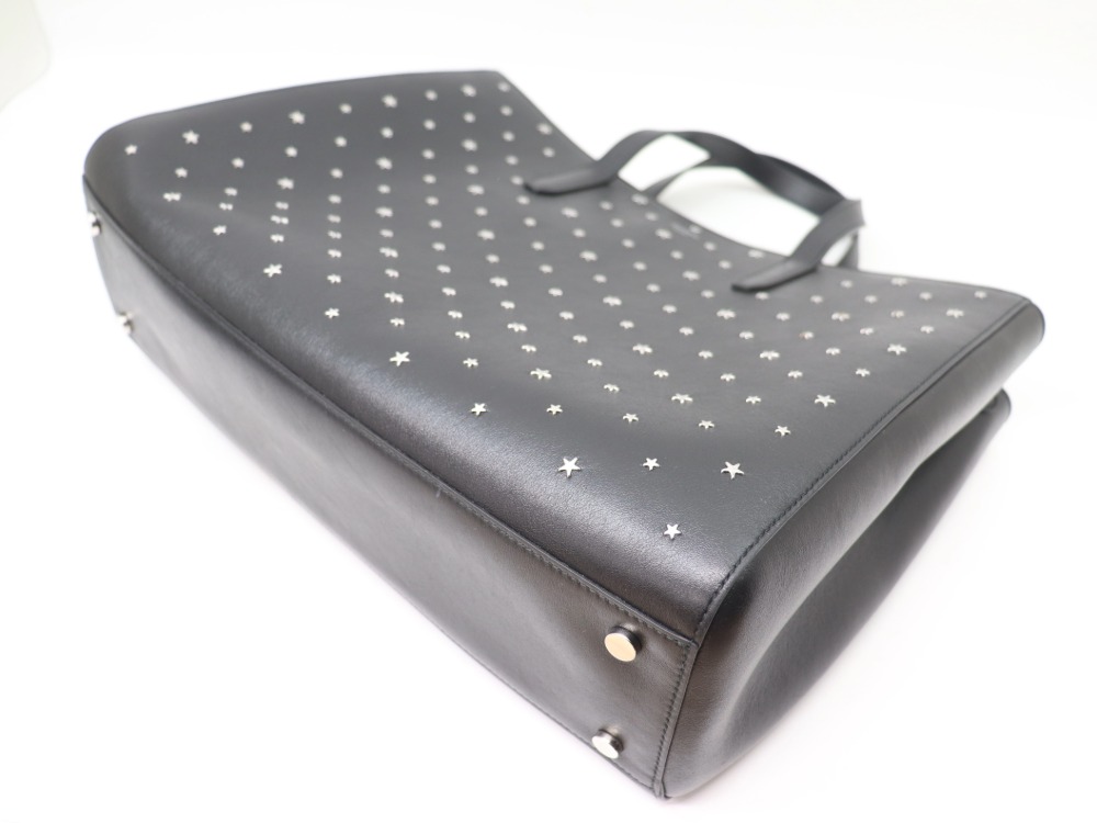 ジミーチュウの2WAYバッグ表面