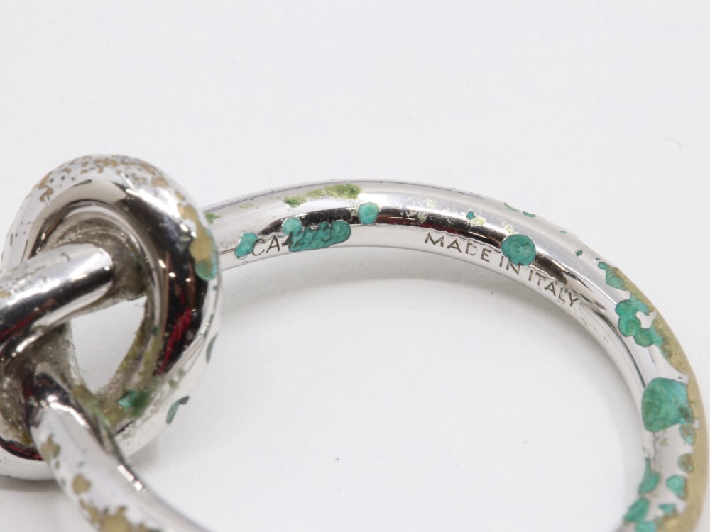 セリーヌノットリングGP内側