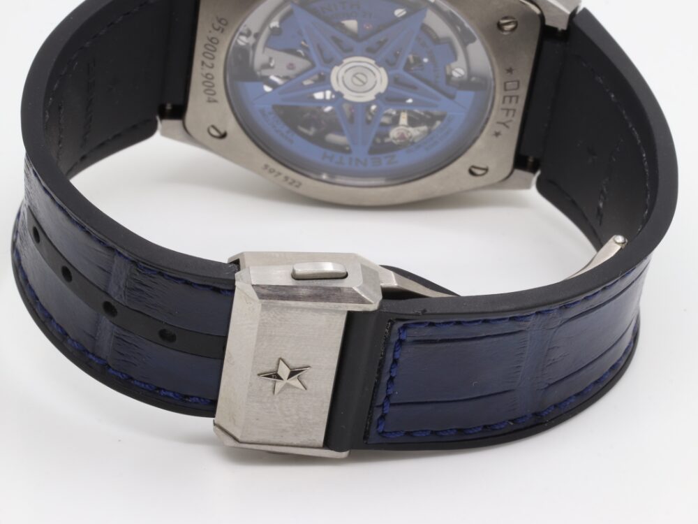 ゼニスデファイエルプリメロバックル