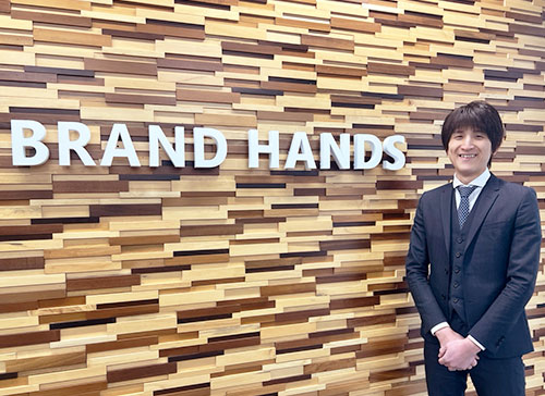 ブランド買取専門店ブランドハンズ北梅田店の鑑定士古川