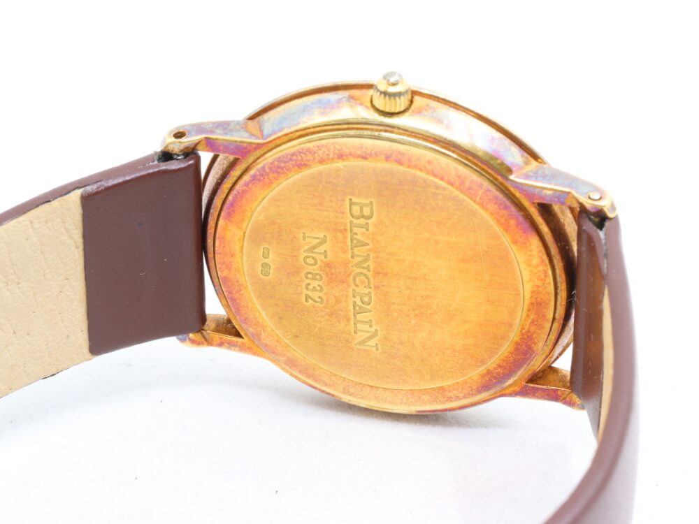 ブランパンウルトラスリム裏蓋