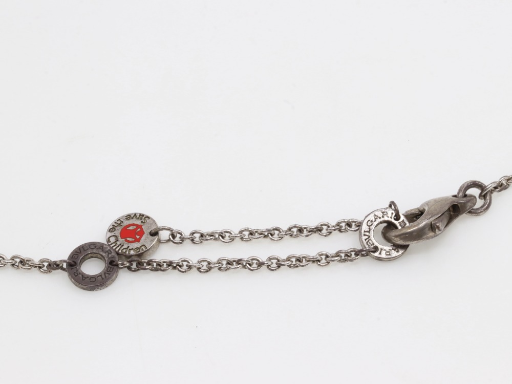 ブルガリネックレスロゴ