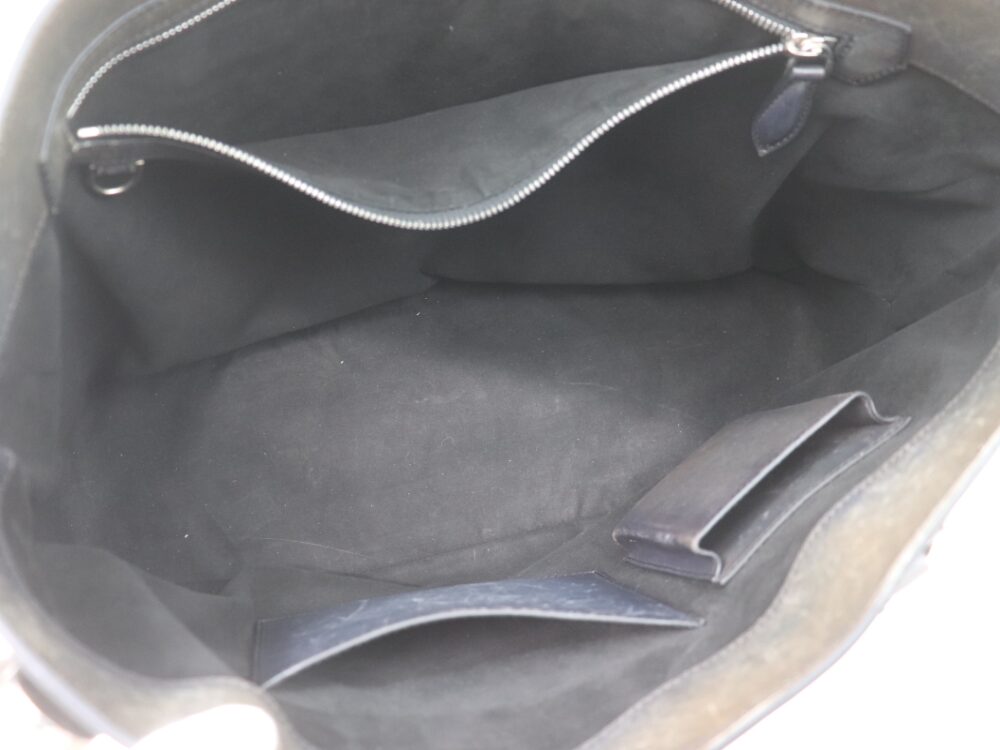 ベルルッティ トゥジュール 内側