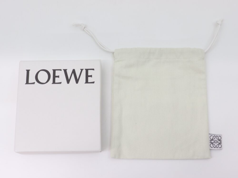 ロエベ カードケース 付属品