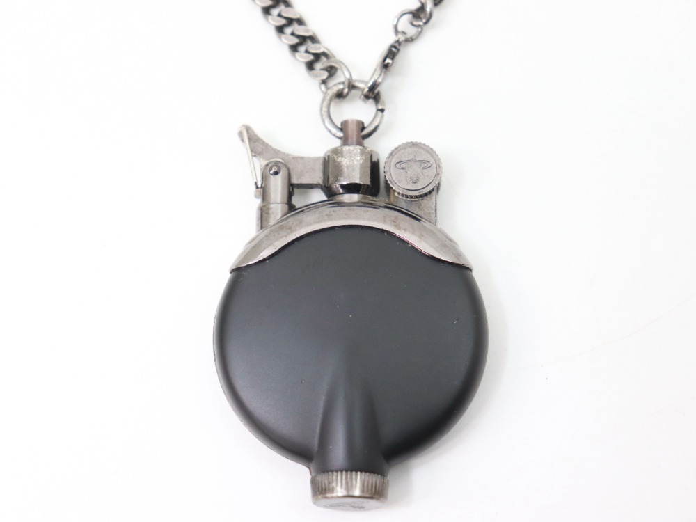 ヴィヴィアンのライター裏