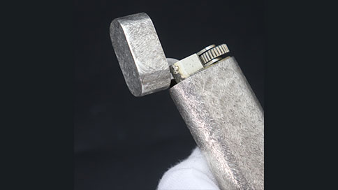 数十年前のカルティエのライター