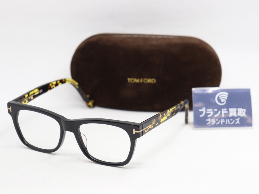 トムフォードメガネフレーム全体