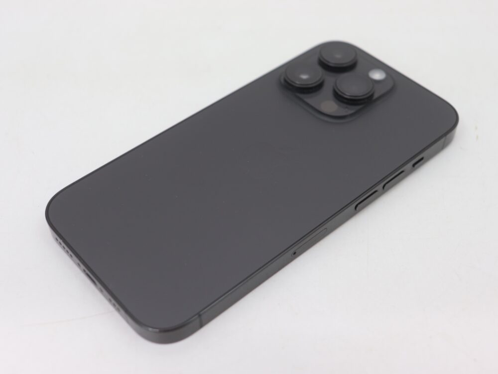 AppleのiPhone14Pro裏