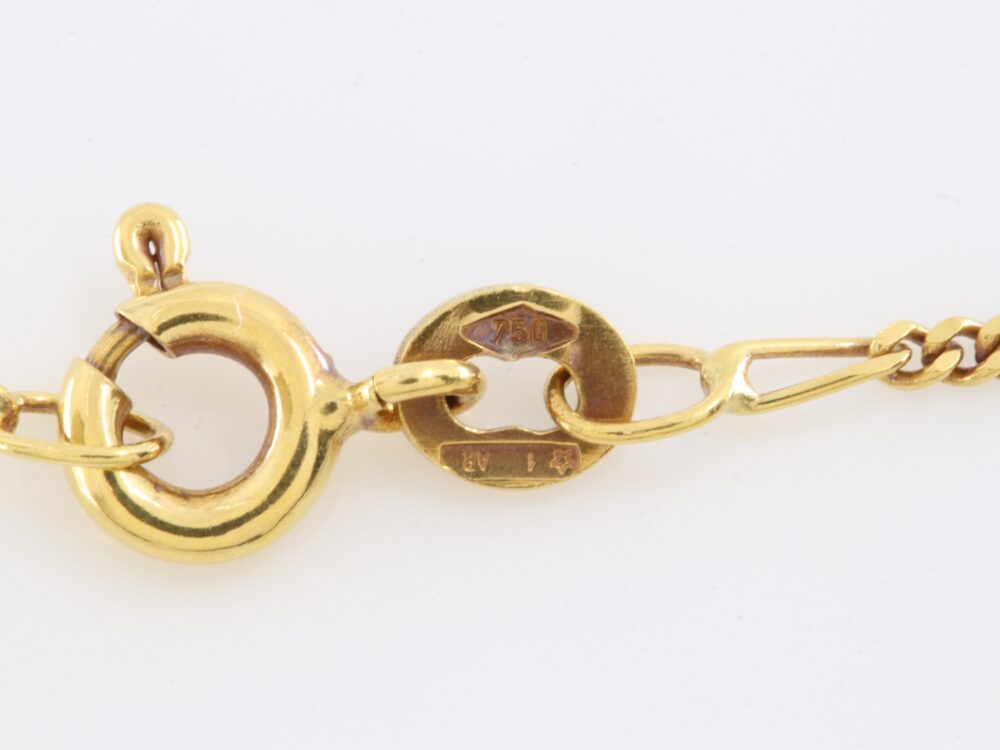 K18ダイヤモンドネックレス刻印