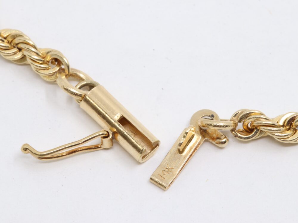 K18ネックレス刻印