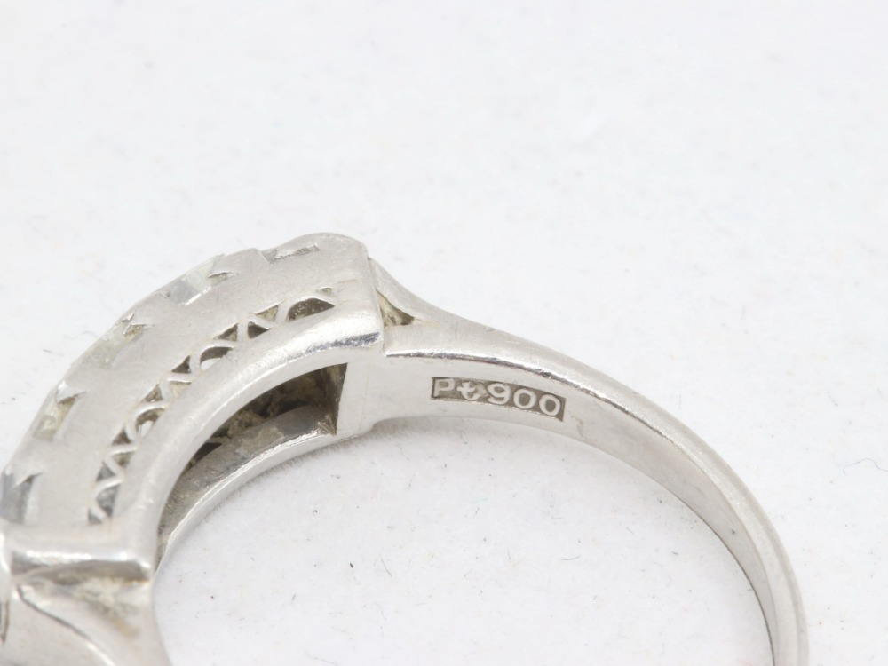 PT900ダイヤモンドリング刻印2