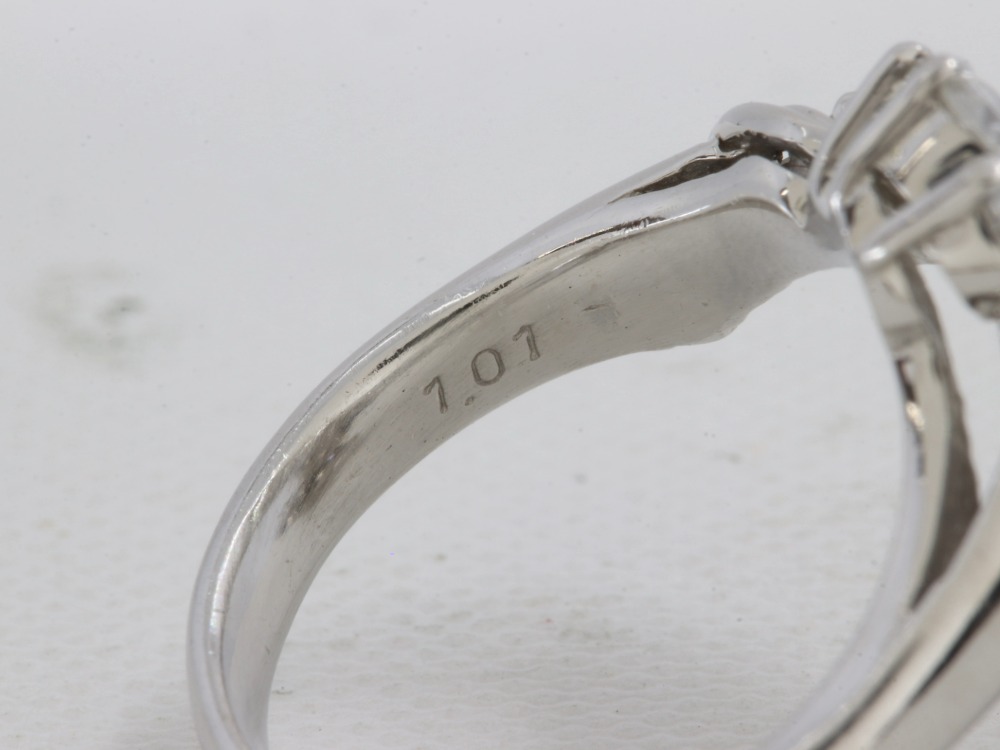 PT900ダイヤリング刻印2