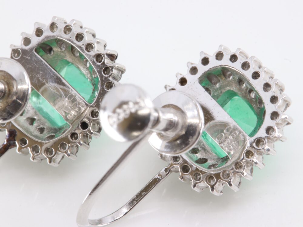 Pt850エメラルドダイヤイヤリング刻印