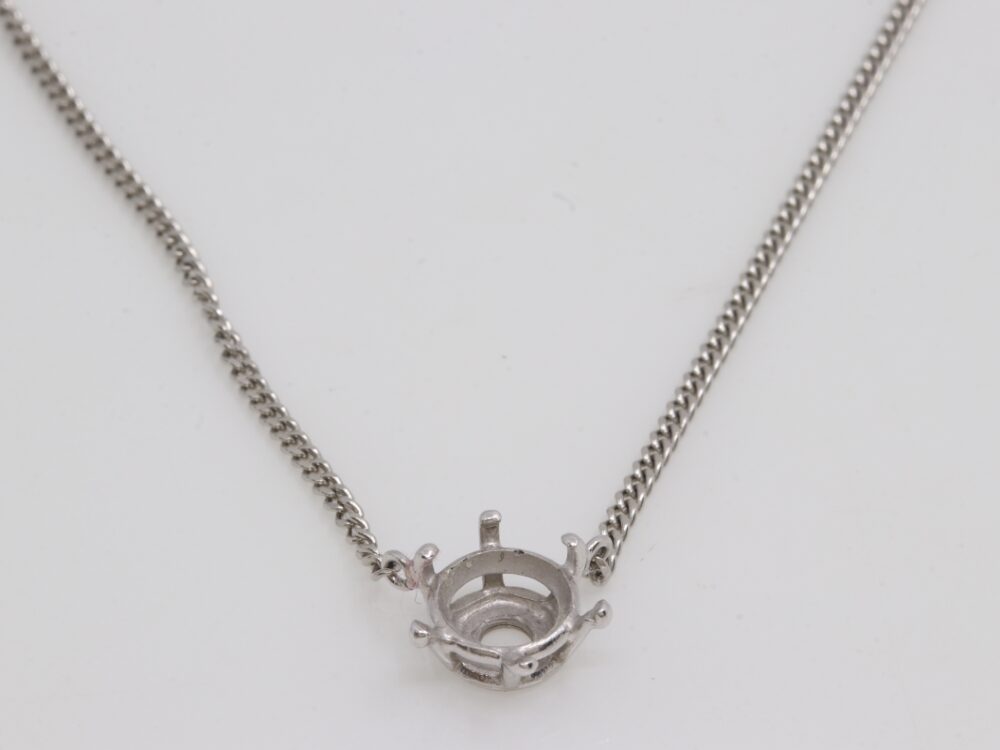 Pt850ネックレス裏