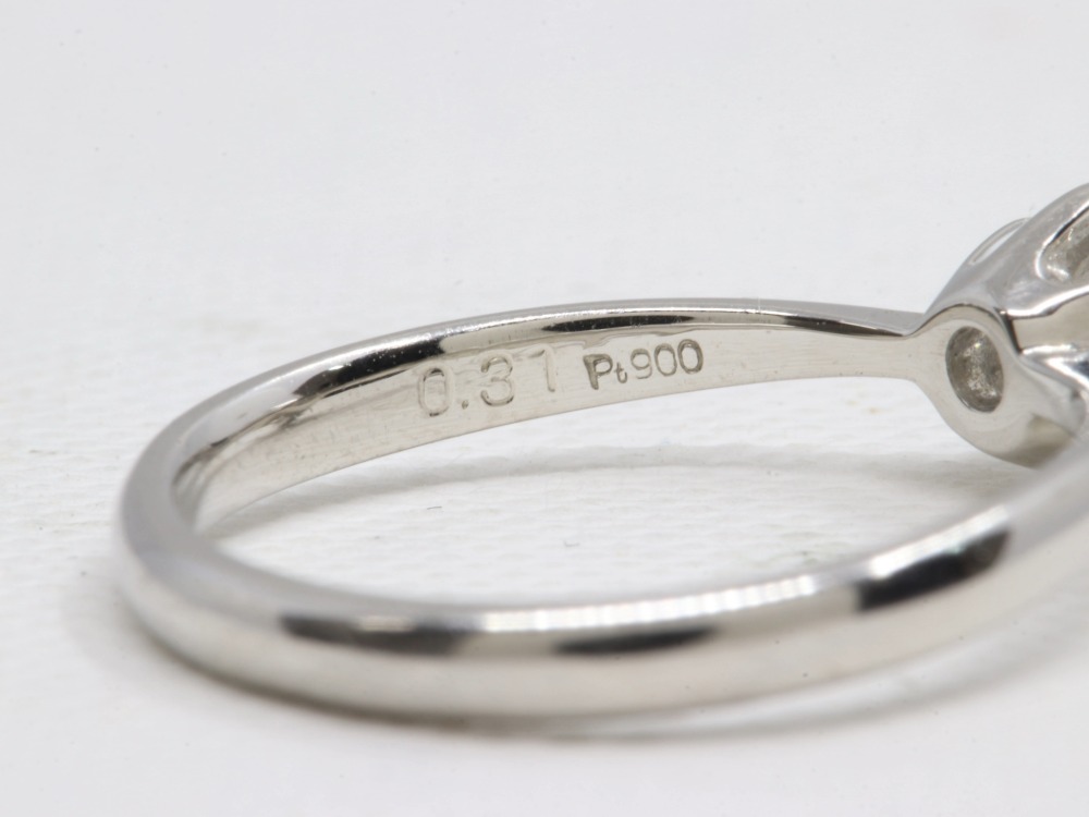 Pt900のダイヤ付きリング刻印2