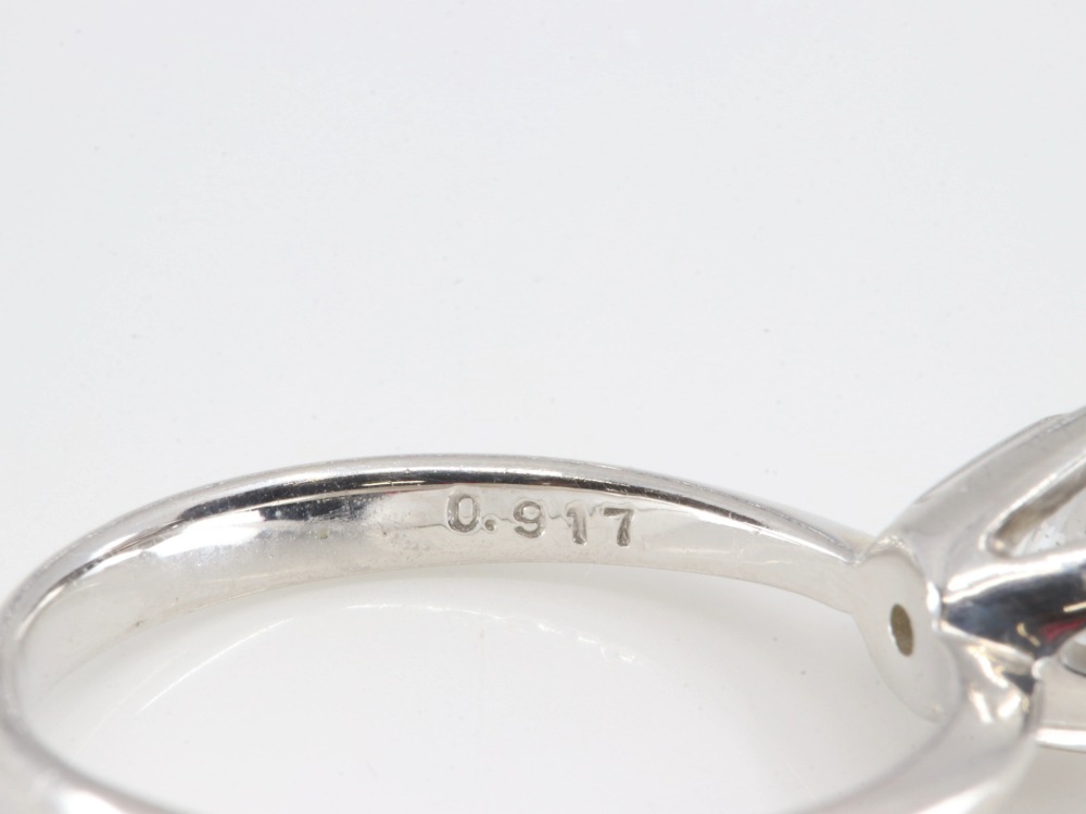 Pt900のダイヤ付きリング刻印2