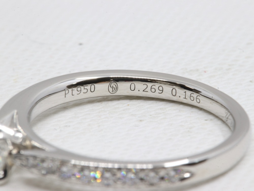 Pt950のダイヤ付きリング刻印