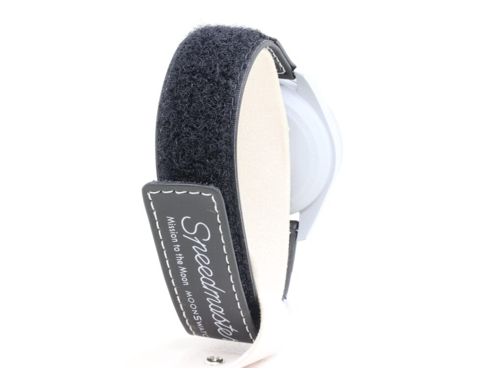 Swatch×OMEGAの時計ベルト