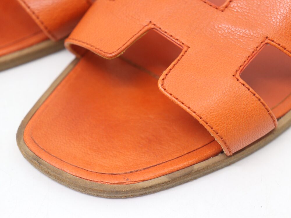 エルメスのオランサンダルつま先