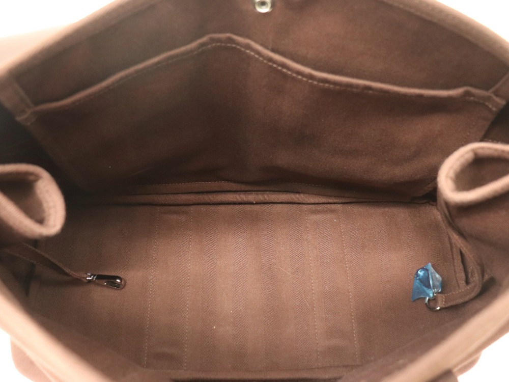 エルメスのヴァルパライソMM内側