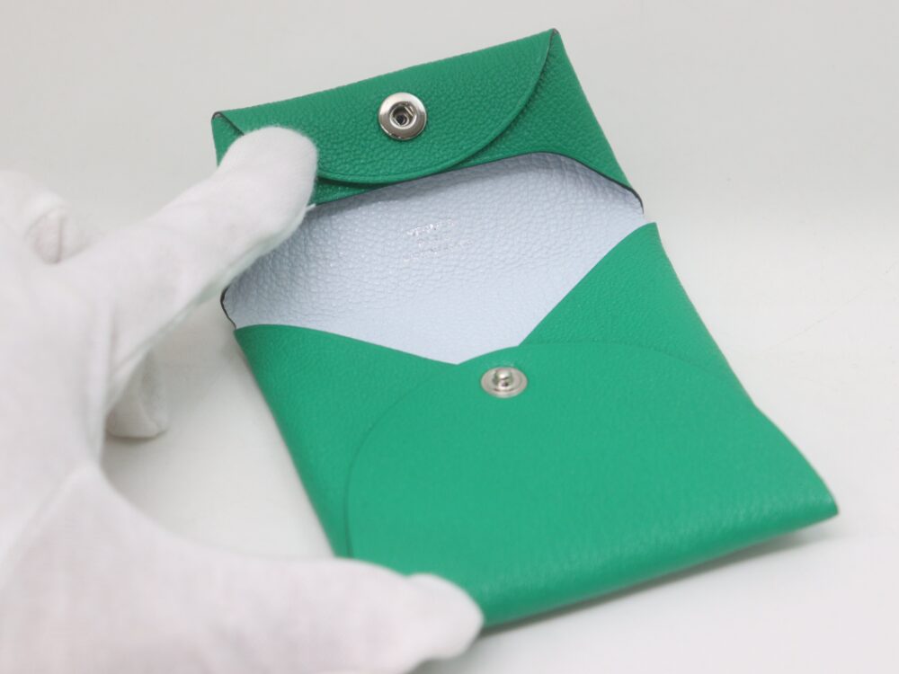 エルメスバスティア内