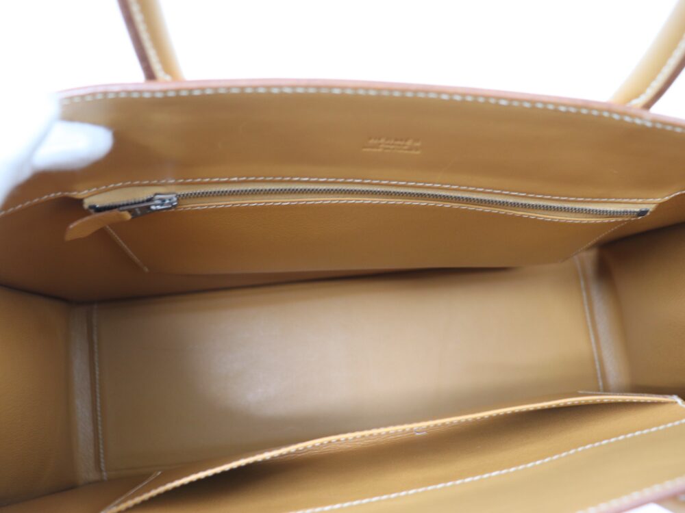 エルメスホワイトバスヴァッシュ内側