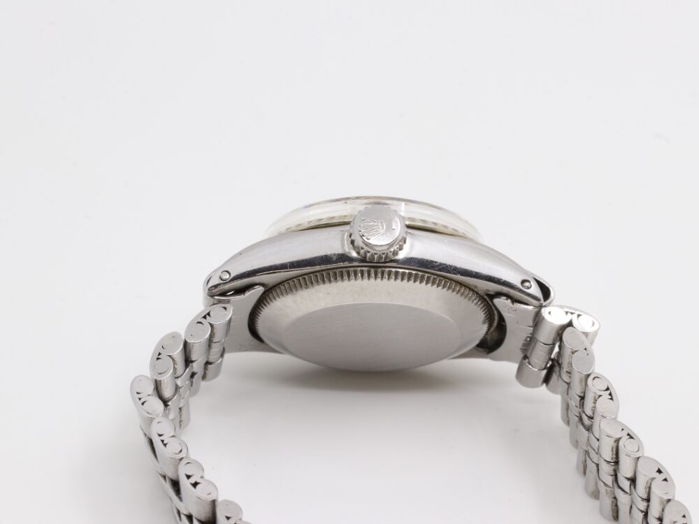 オイスターパーペチュアルデイト6517裏蓋