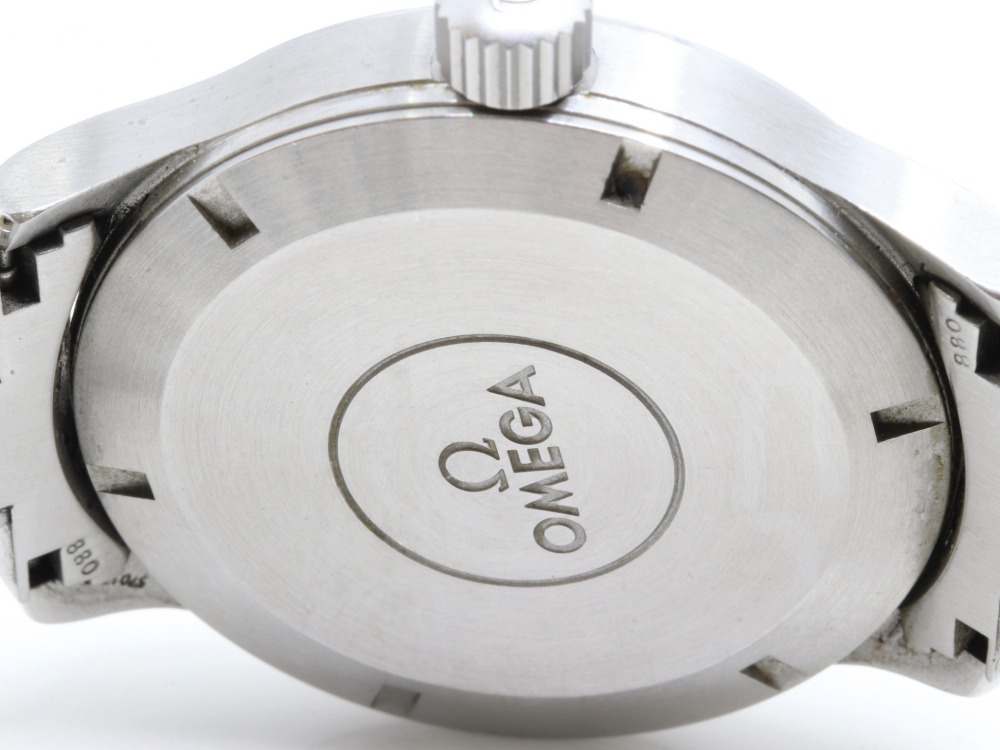 オメガのクラシックデイト裏蓋