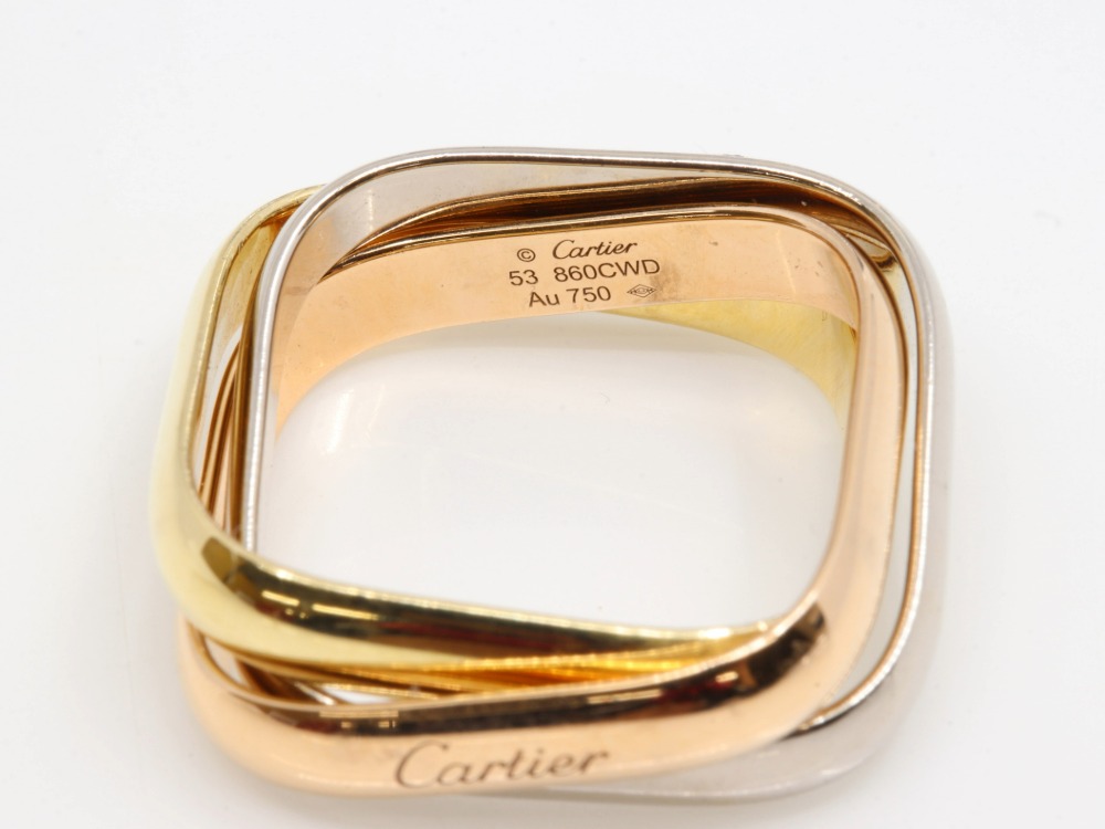 カルティエトリニティクッション刻印