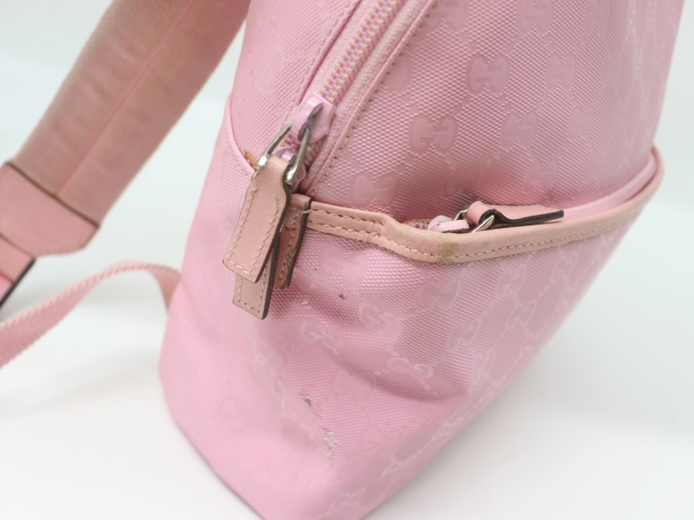 グッチGGキャンバスリュックファスナー