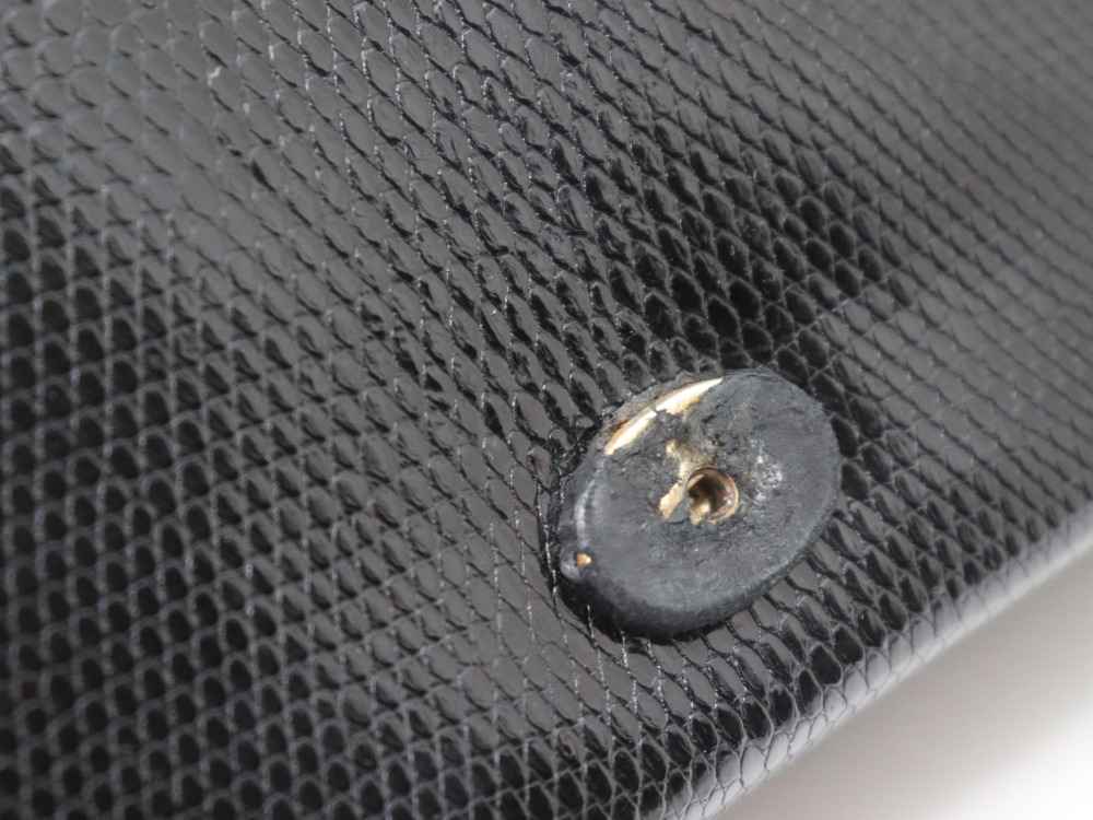 シャネルのリザードバッグ剥がれ