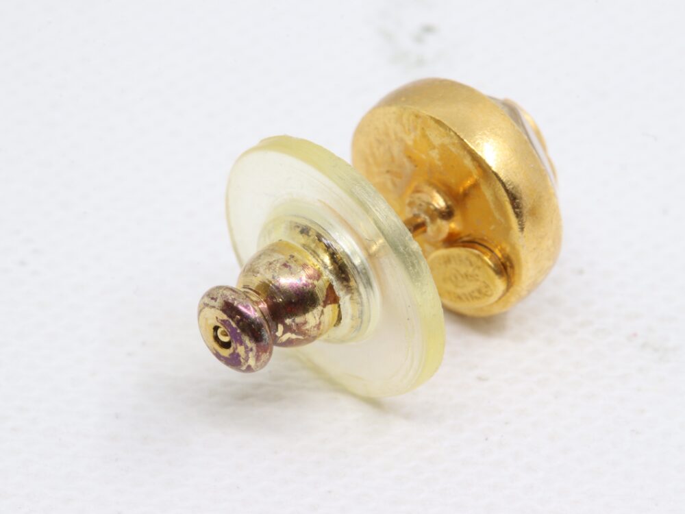 シャネルココマークピアスGP裏