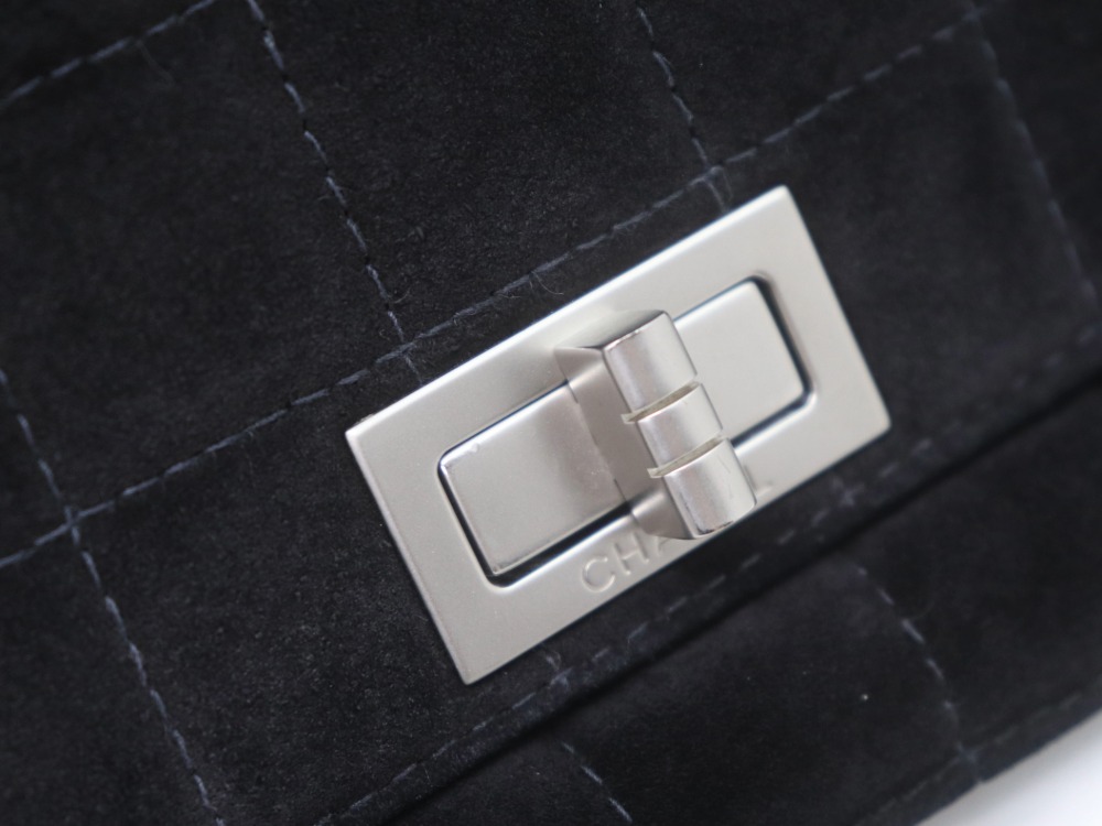 シャネルチョコバーバッグ金具