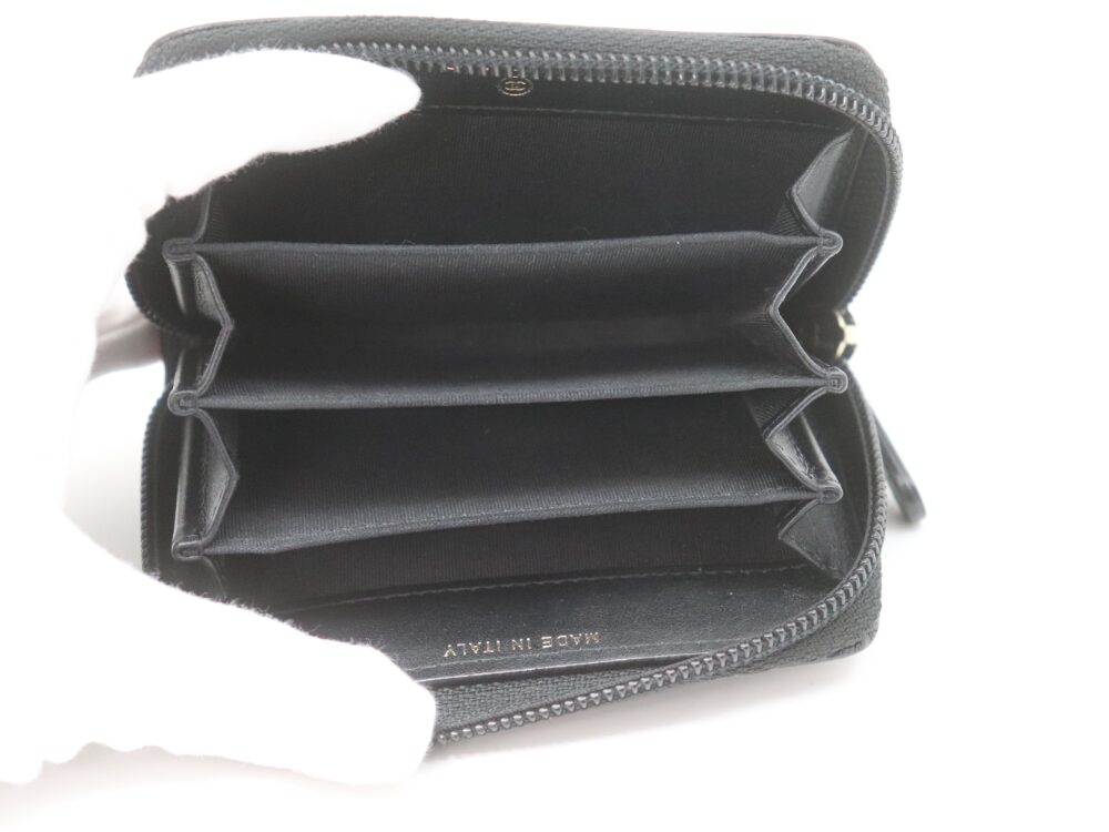 シャネルボーイシャネル財布中