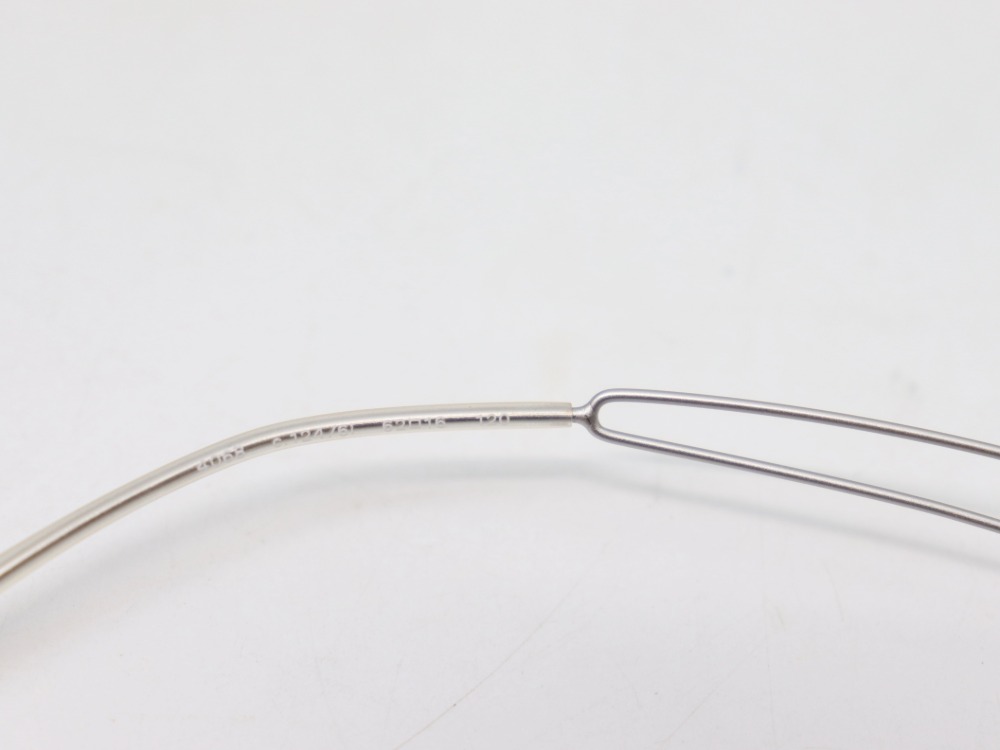 シャネルリムレスサングラス刻印